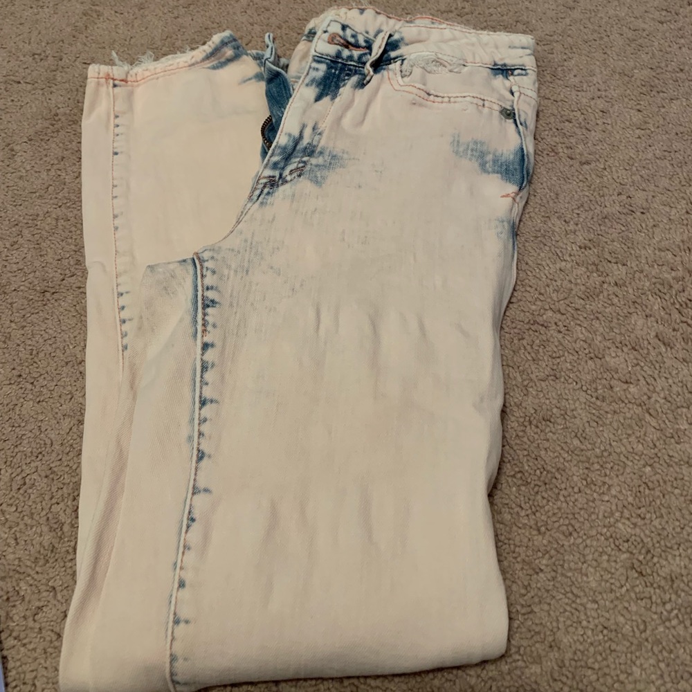 Color pink. Aeropostale brand jeans size 2reg